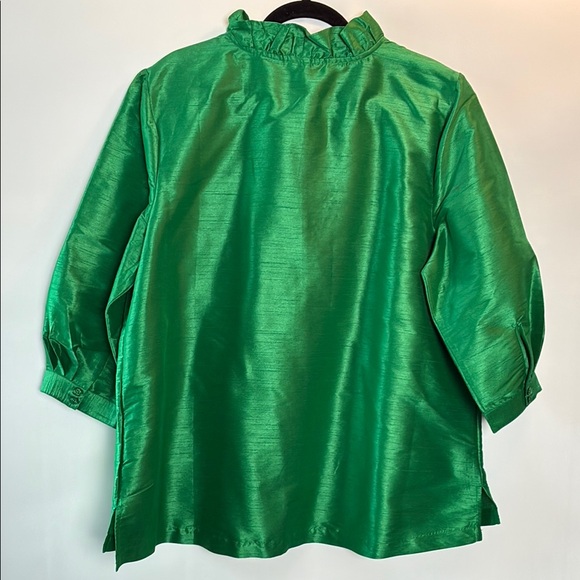 Crown & Ivy Vibrant Green Satin Blouse - Picture 9 of 9